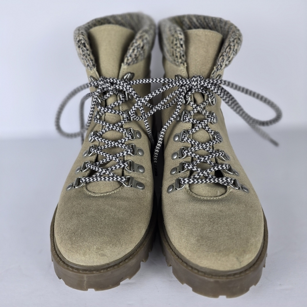 NWOTCleo+Wolf Women's BeigeSuede LeatherLace UpSoftToeFashion AnkleBoots Size 11
